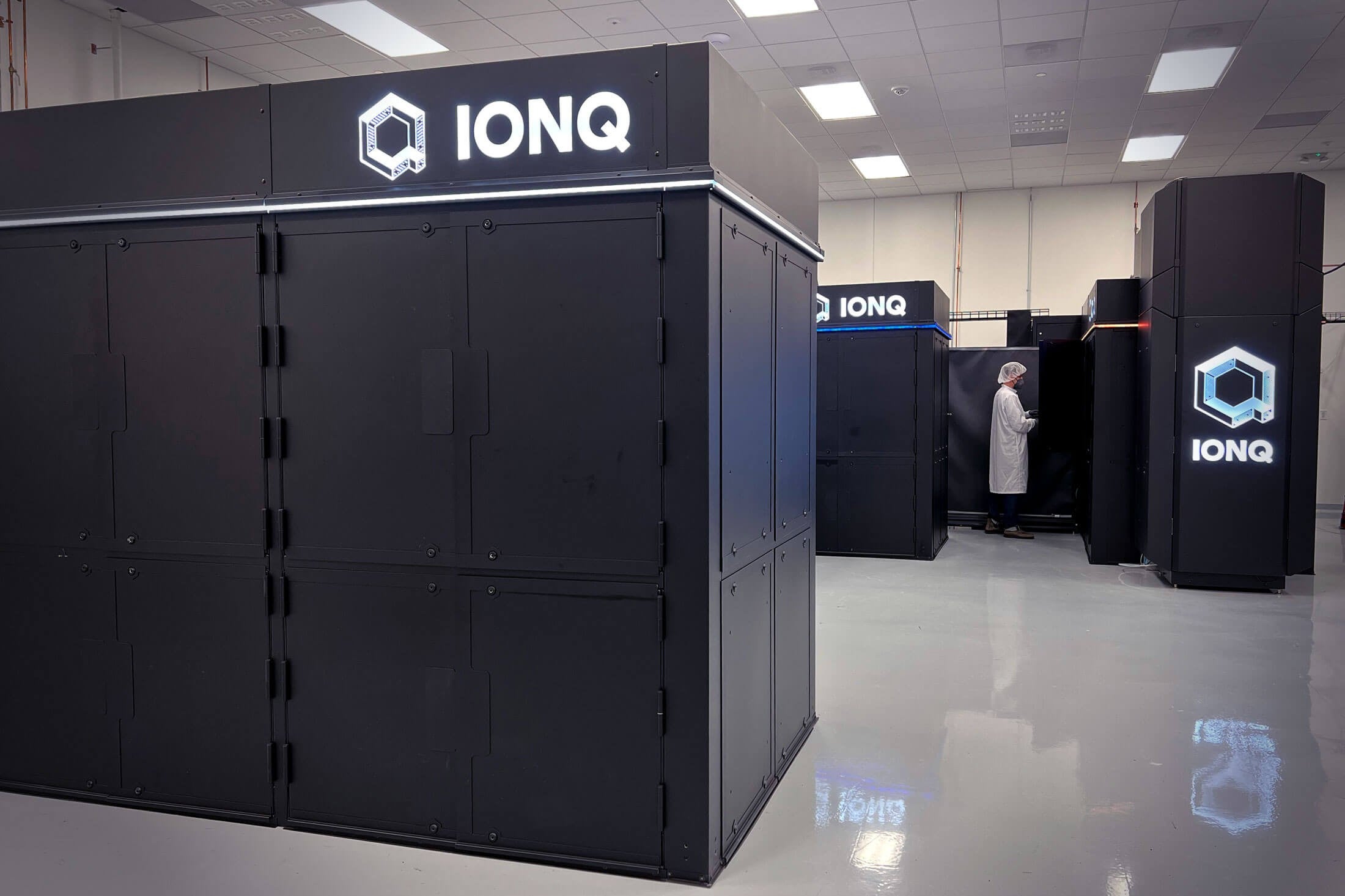 IonQ laboratory view.